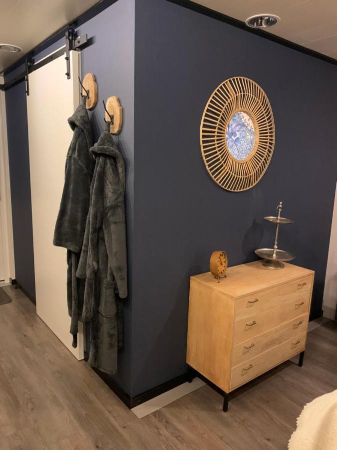 Het Atelier, Sfeervolle B&B Compleet Appartement In Hartje Staphorst Bagian luar foto
