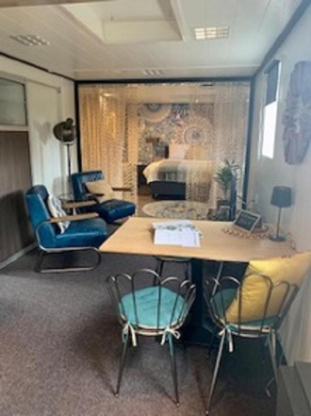 Het Atelier, Sfeervolle B&B Compleet Appartement In Hartje Staphorst Bagian luar foto